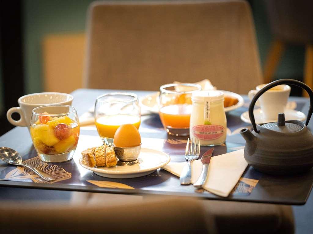 เมอร์เคียว รอชฟอร์ ลา กอร์เดอรี รอยัล Hotel โรชฟอร์ ร้านอาหาร รูปภาพ